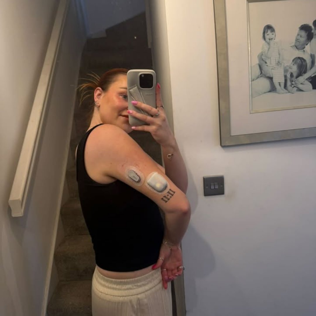 OmnipodME's tweet photo. "Managing my diabetes is lighter and more natural with Omnipod®! I enjoy the freedom of living without daily injections!"

استخدام Omnipod® يسهل إدارة السكري ويمنحني الحرية والثقة، مما يقلل من عبء الحقن المتعددة. لقد غيّر حياتي!

- Laura

#omnipod https://t.co/1WGwebG1rk