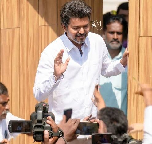 Mr.பழுவேட்டரையர் tweet media