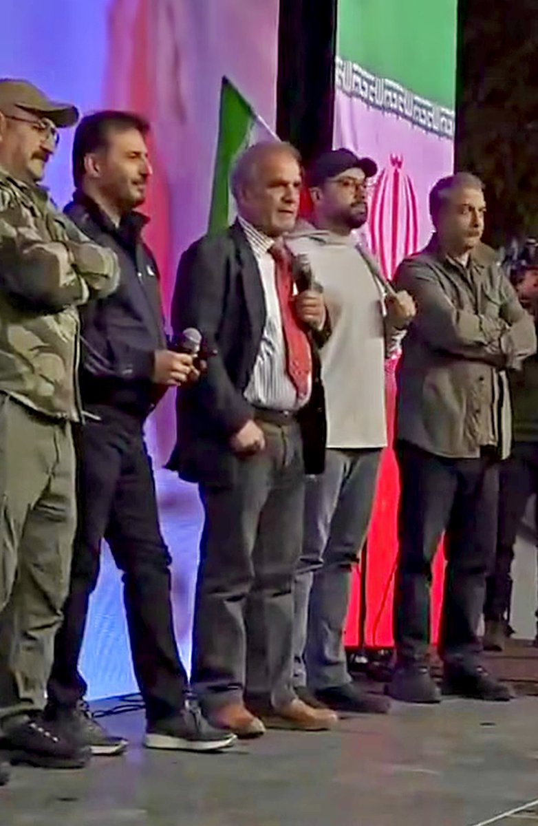 AsiehAmini آسیه امینی tweet media