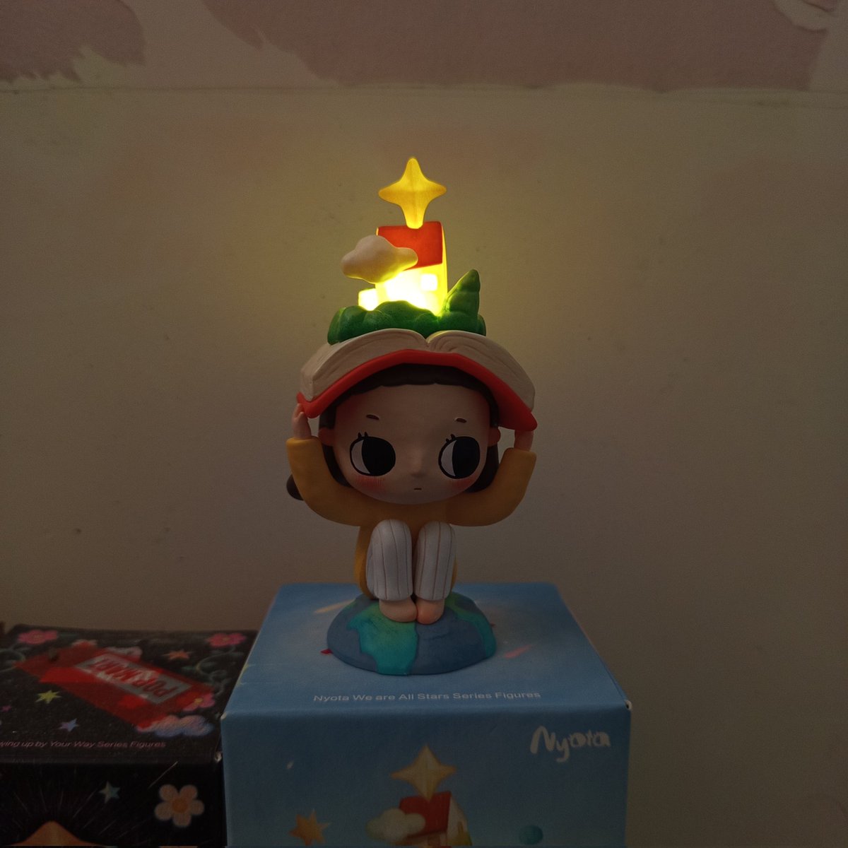 scoupscape's tweet photo. wts lfb ph onhand
— nyota (fable star) - ₱550

— complete bnfc
— tingi
— gcash | maya
— can send proof of transactions

— dop: payo | 1 week

⌗ nyota popmart blindbox we are all stars lf buy sell wtb https://t.co/bM3kraOEZf