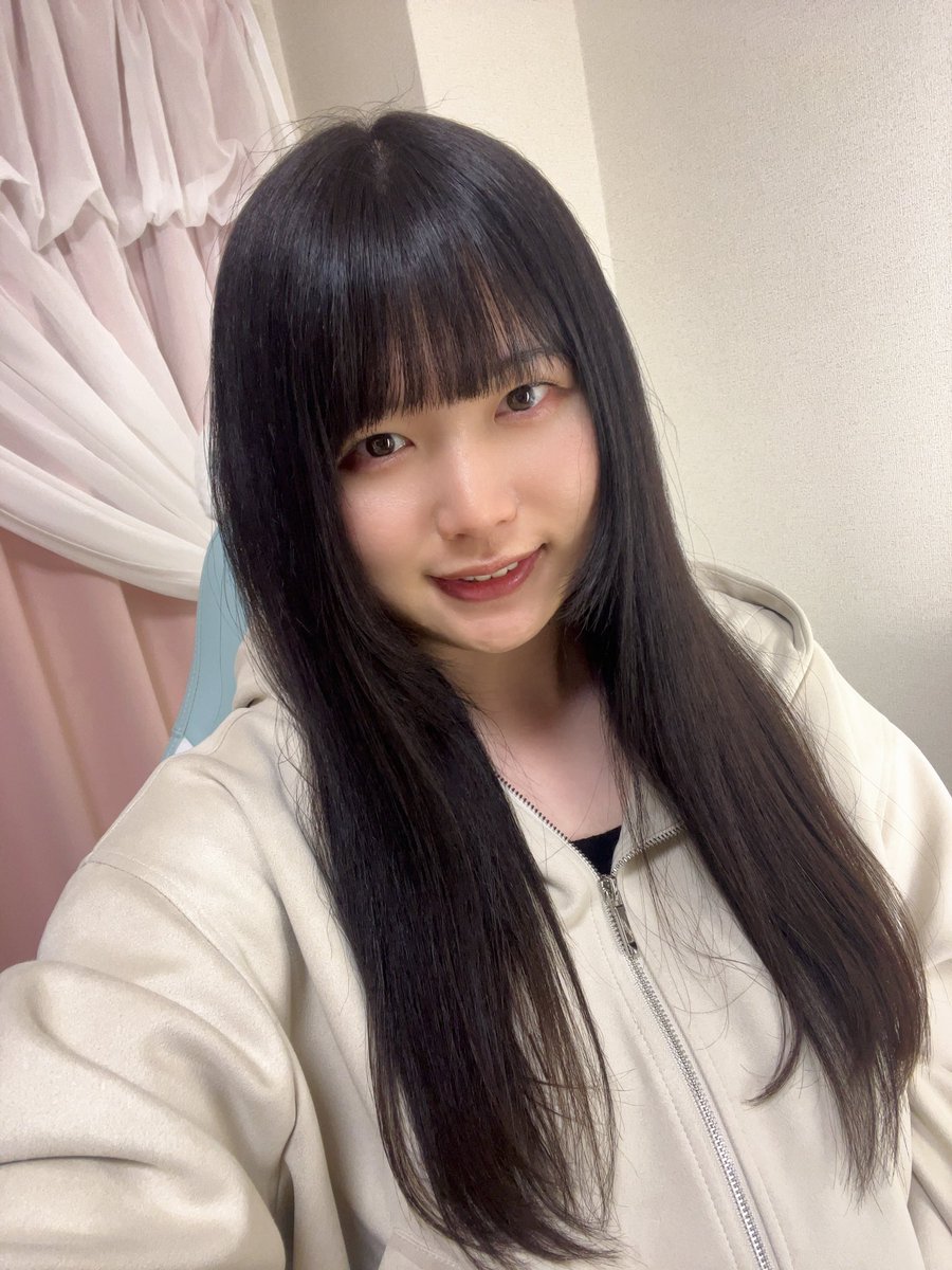 はるひ tweet media