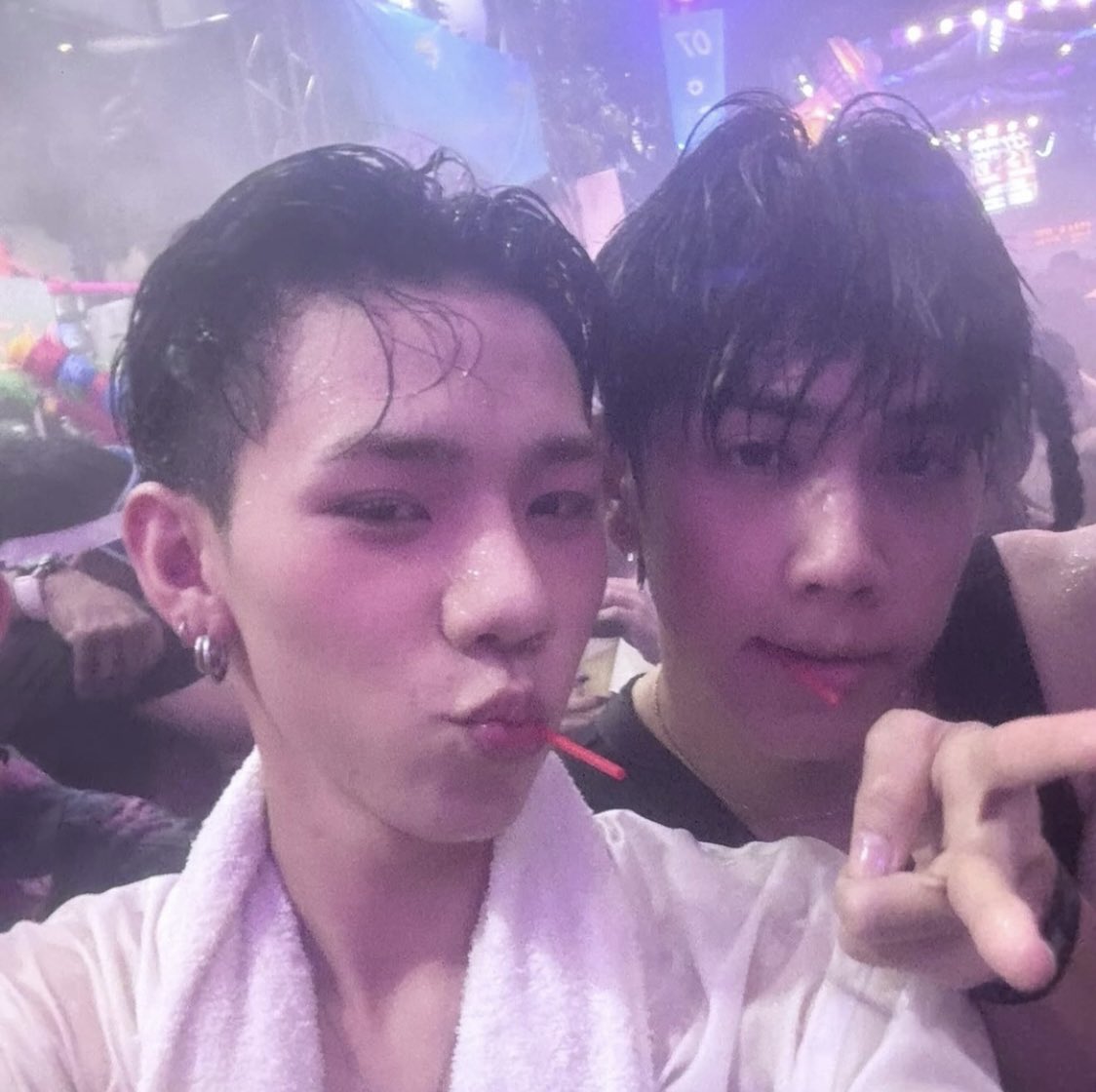 min 🐈‍⬛ tweet media