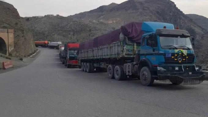 یک گذرگاه مرزی افغانستان و پاکستان در نورستان بازگشایی شد