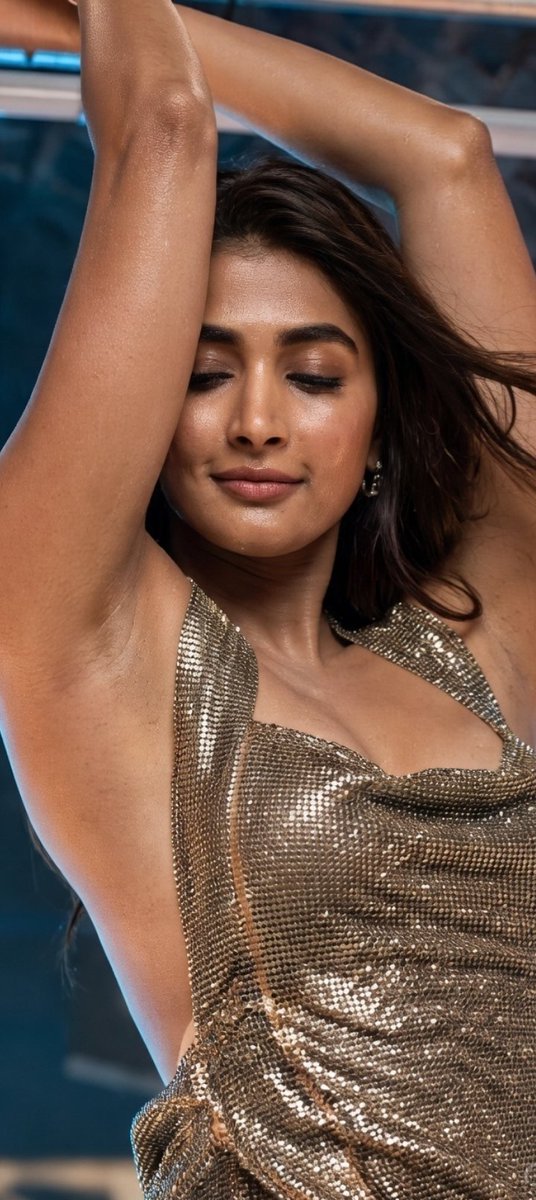 Anubama008's tweet image. #PoojaHegde 🥵🤤🤤

Akkula Nakki Yeadukkanum 😋😋