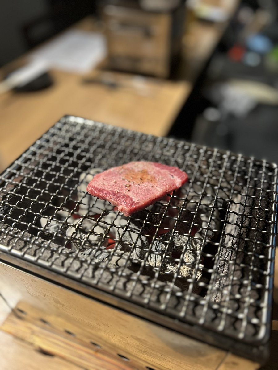 こんげん tweet media