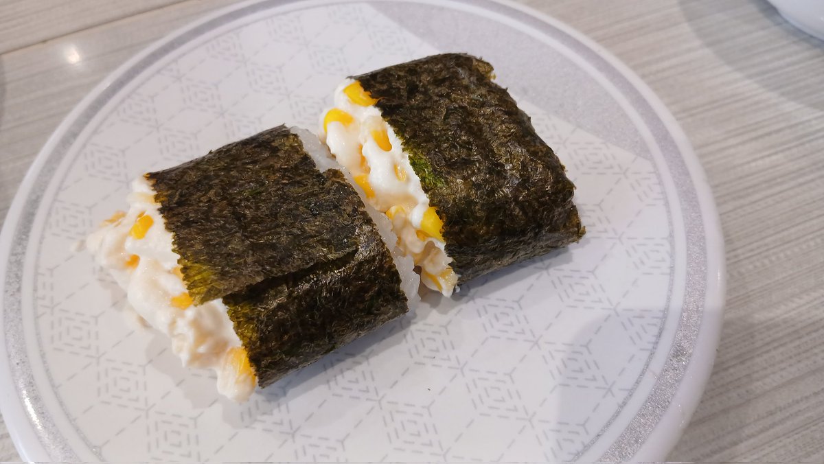 コガワイオリ tweet media