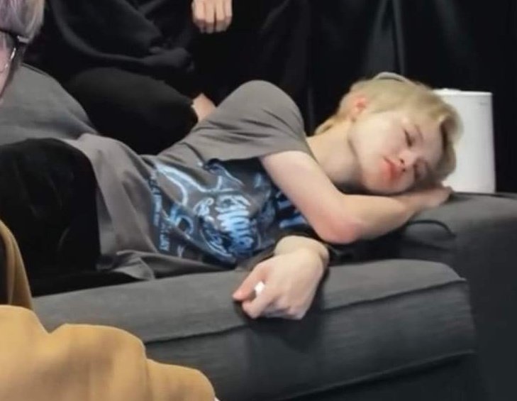 Moddy 🍀 (@mooddyea) on Twitter photo 