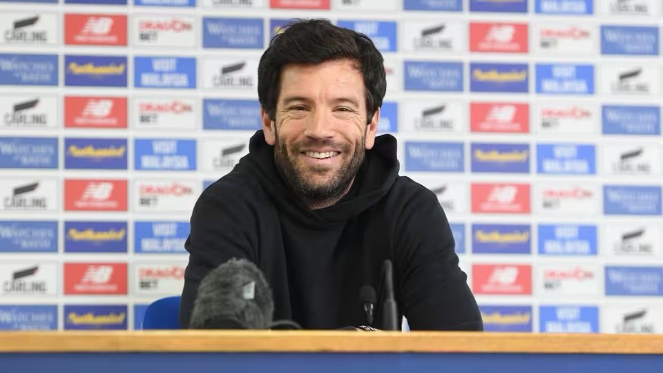 RFCLatest's tweet image. 💬 Cardiff City boss Brian Barry-Murphy on #ReadingFC:

“Reading are a very dangerous team. They have an assembled squad of players who have experience at a higher level. The qualities are obvious, so our focus turns to them.”