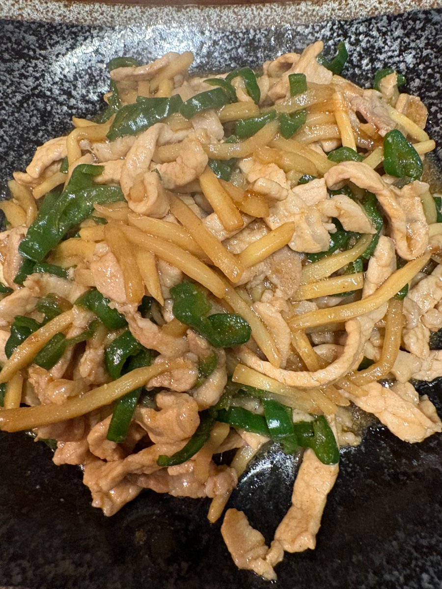 ともみん tweet media