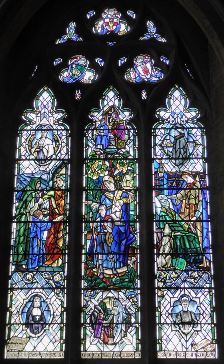 CatherineRosamundLowe tweet media