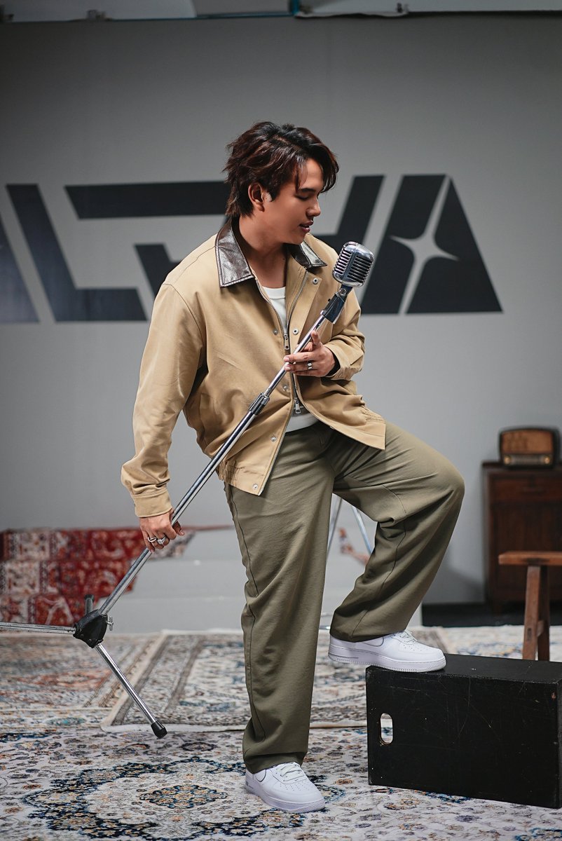 alphaofficialmy's tweet image. ALPHA - Tiada Pengganti

Concept Photos
SKY 

Music on all platforms
🔗 bfan.link/tiada-penggant…

#SKY
#A7PHA
#ALPHATiadaPengganti