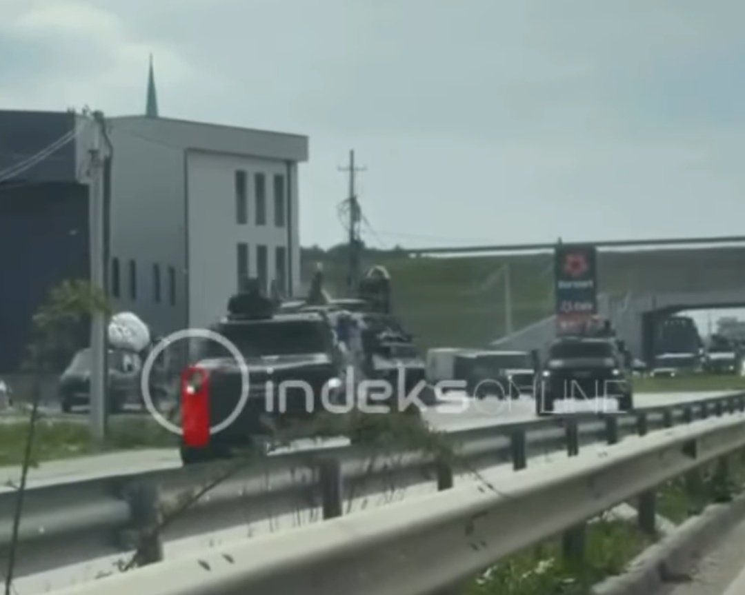Lukai1861's tweet image. #Kosovo #Serbia | Military activity has been reported across several areas of Kosovo and Metohija over the past 24 hours.

Multiple exercises are currently underway in different locations.

#Kosovo #Serbia #KFOR #Priština #MilitaryNews #Defence #KiM #KosovoamdMetohija #Srbija