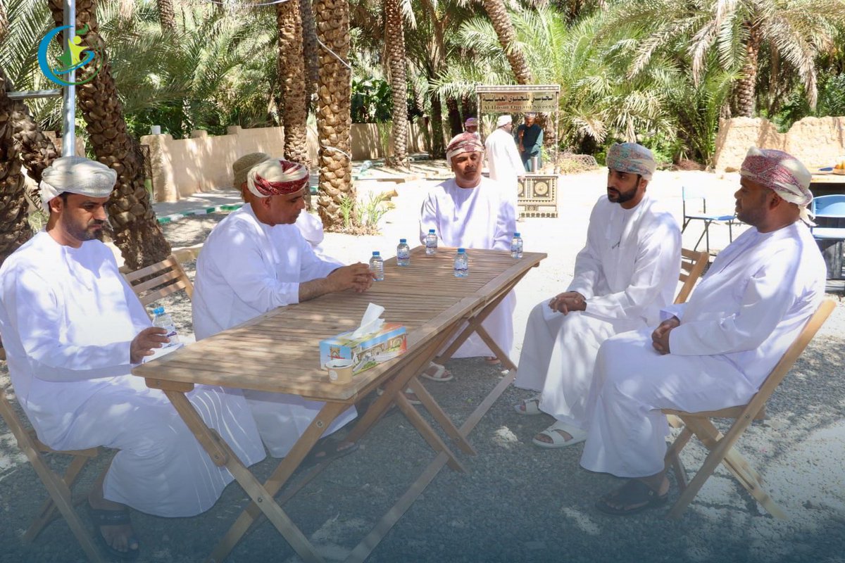 alghizen's tweet photo. الزيارة شملت الإطلاع على ممشى الغيزين ومساراته المختلفة والجهود الأهلية المبذولة في تهيئته  ليكون واجهة سياحية واعدة.

كما أطلع الفريق على عدد من المواقع الأثرية في البلدة، وتطلعات الأهالي بأن تشملها مشاريع الترميم لما لها من قيمة تاريخية وحضارية.

#الغيزين
#الغيزين_صحة_واستدامة https://t.co/Zc9TTmuyyT