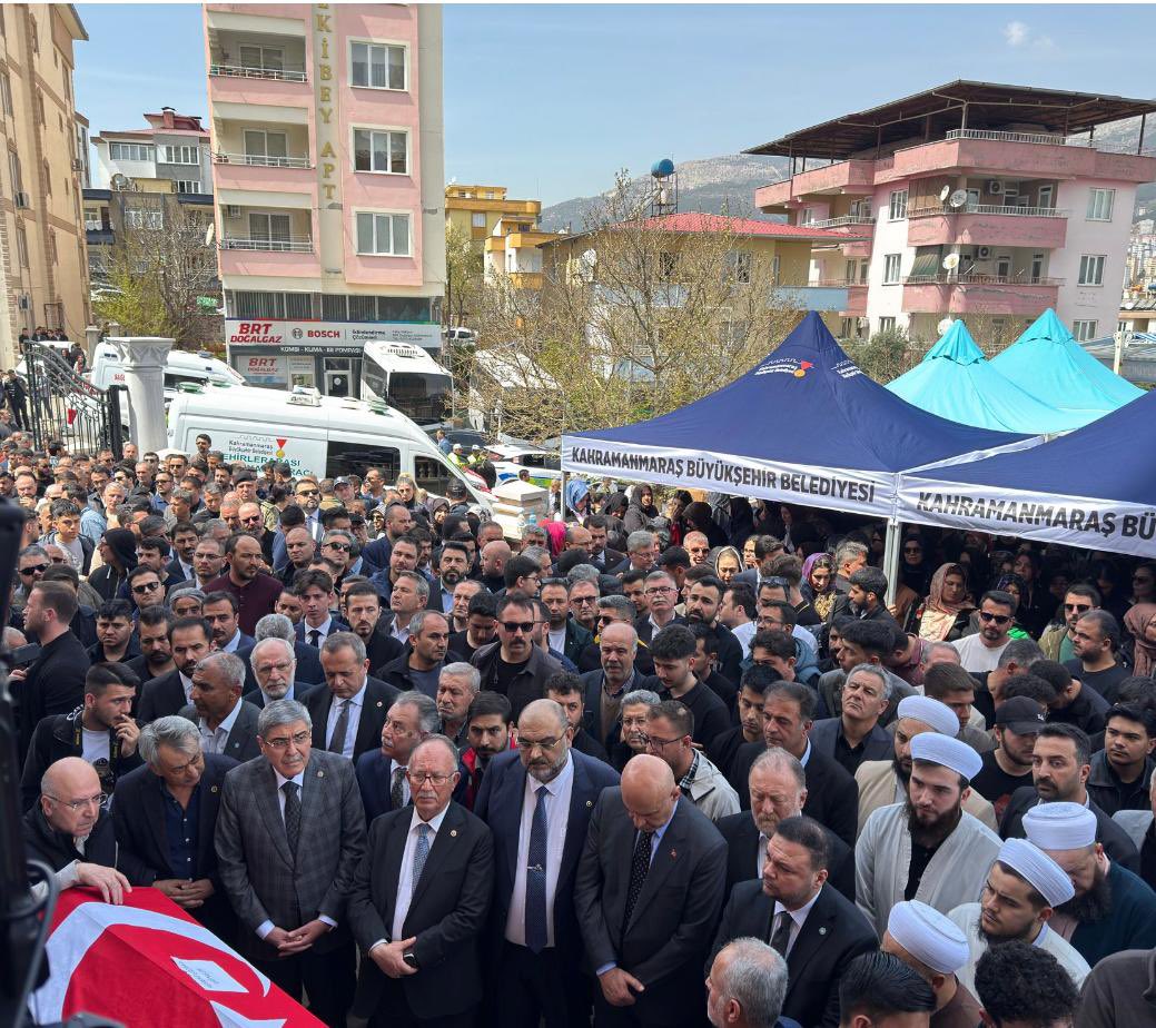 📍Kahramanmaraş 

Kahramanmaraş ilimizde gerçekleşen menfur saldırı sonucu ebediyete irtihal eden öğrencilerimizin cenaze törenlerine katılım sağladık.

Cenab-ı Allah'tan gani gani rahmet; kederli ailelerine ve yakınlarına sabırlar diliyorum.