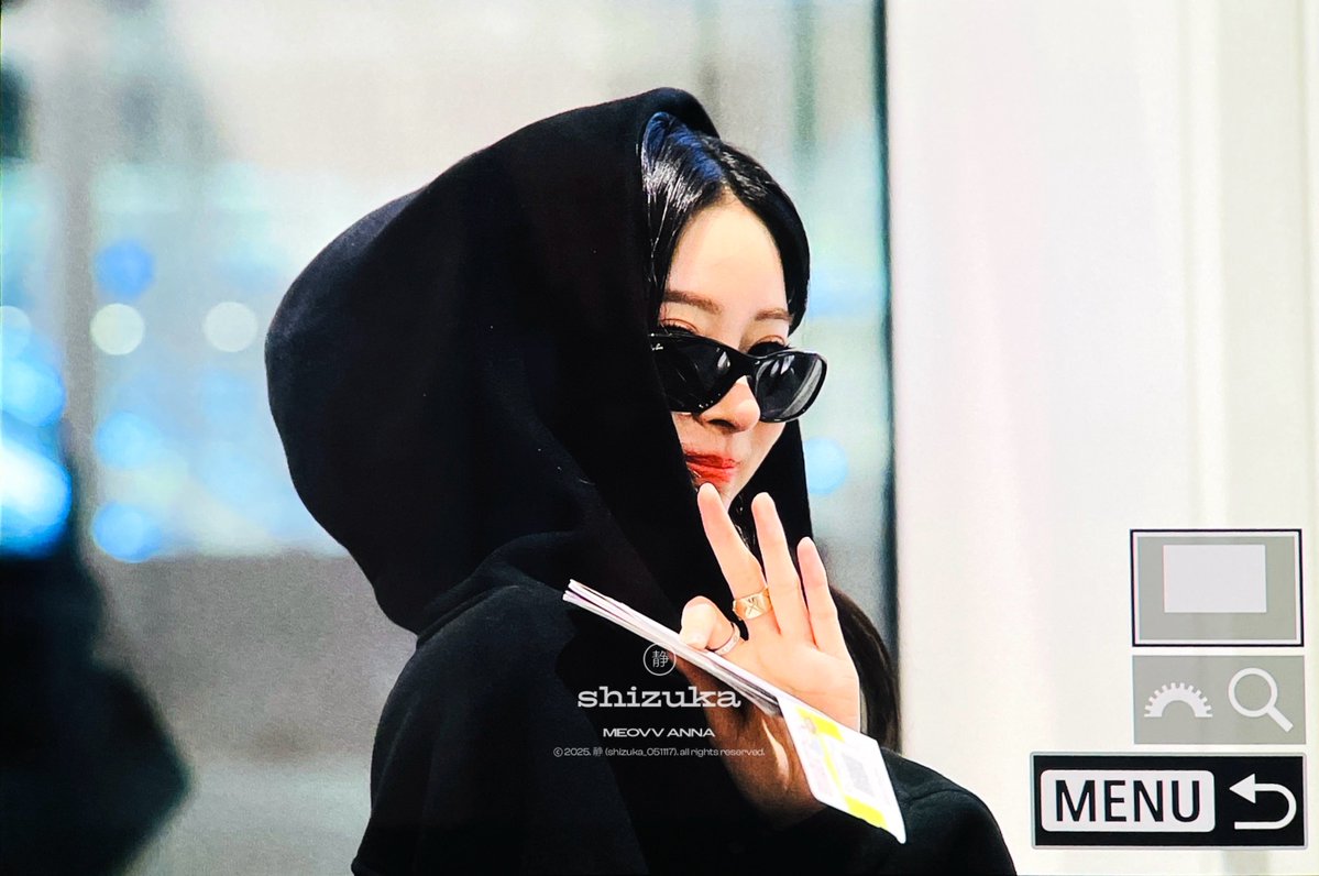 shizuka_051117's tweet image. 260416 일본에 꼬북이 두두두등장

#MEOVV #미야오 #ANNA #안나