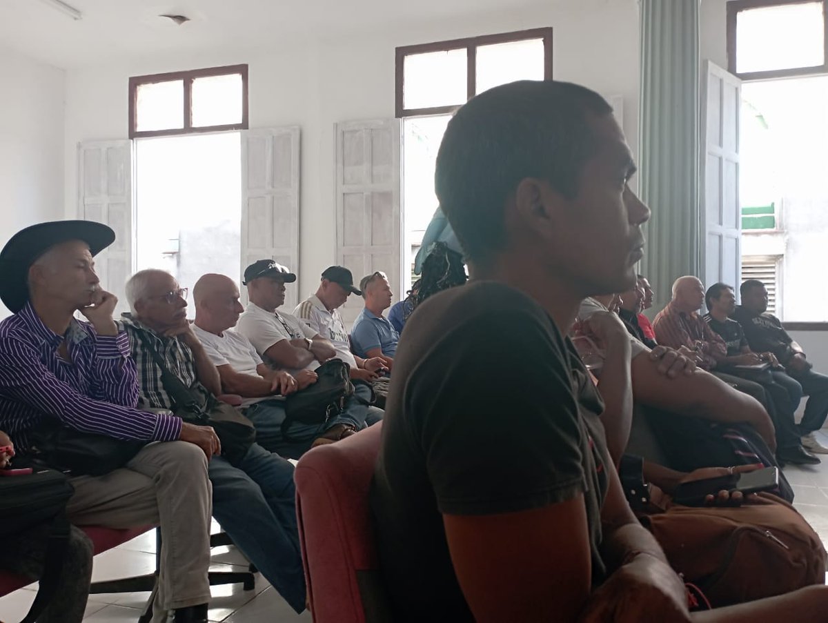 #DCballos, junto a las bases productivas, en la  Comisión Municipal sobre la implementación de la Ley de Soberanía Alimentaria ñ #CiegodeAvila #mediosiglodcballos