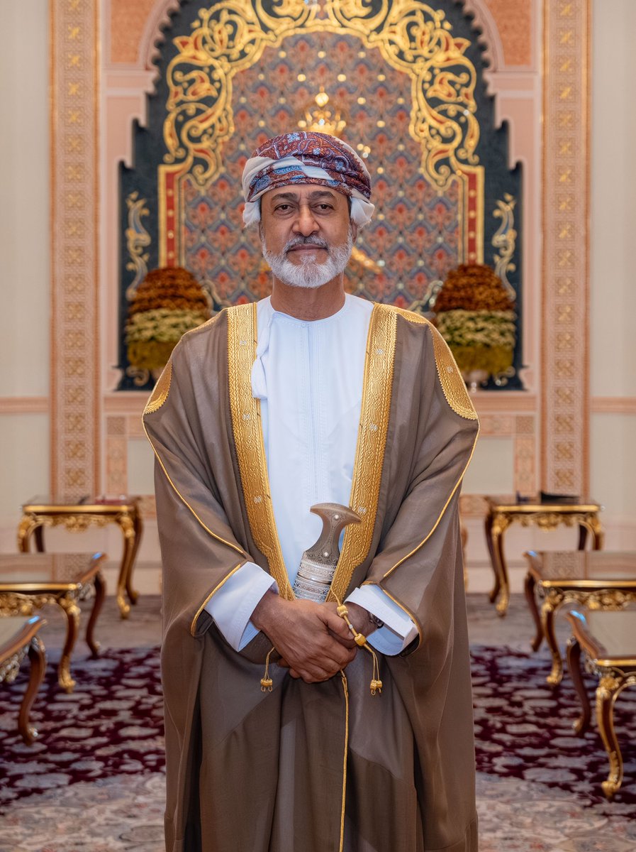 الخنجر العماني tweet media