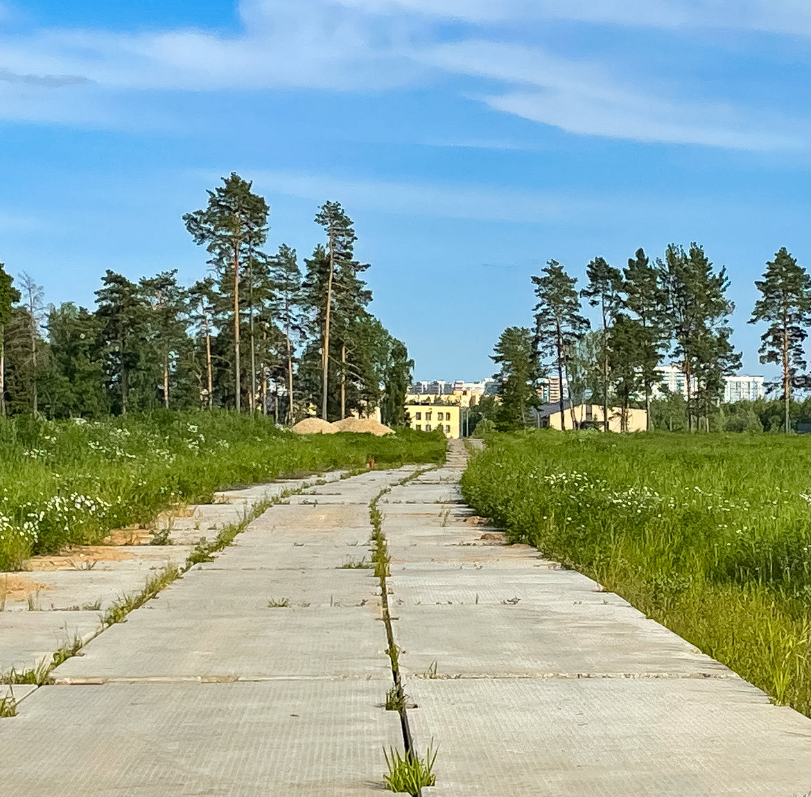 с4(act)b’e tweet media