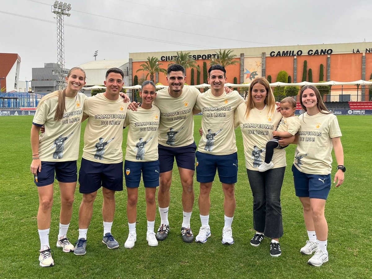 Academia VCF 🦇 tweet media