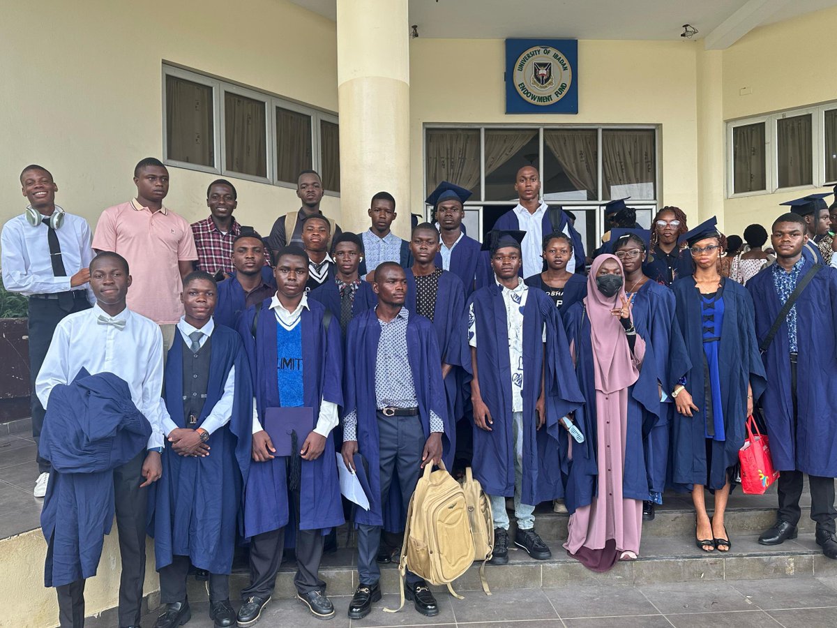 bdsibadan2k28's tweet image. One year ago, Class Altius (2K28 Ibadan dentistry). We began this journey into Dentistry at UI. 365 days later, we’re stronger, wiser, and one step closer to our dreams. Cheers to growth, friendship, and many more wins ahead.🦷✨ #UI #Dentistry #OneYearDone #dentalstudent