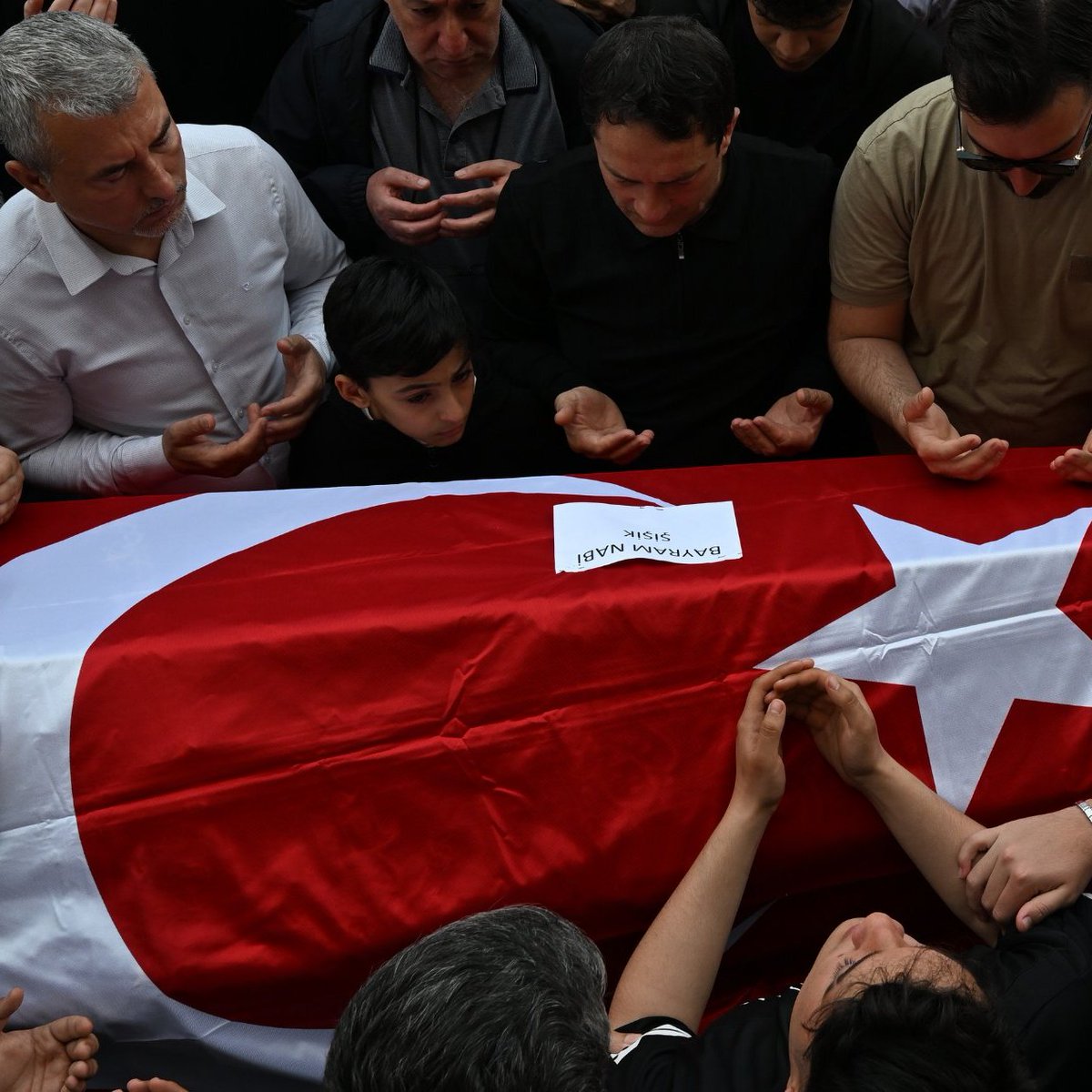 Pusholder tweet media