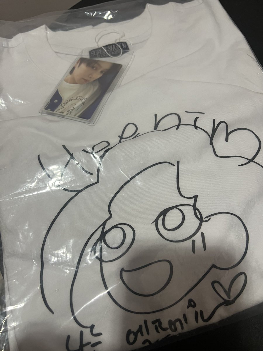ฝากหิ้ว MD Sj-Core หน้าคอน ได้รับแล้วนะคะ เสื้อน่ารักมากๆ 💕 #bokbaekgoodboy