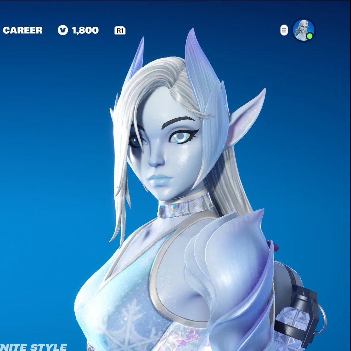 ★ 𝙈𝙤𝙢𝙤 ★ tweet media