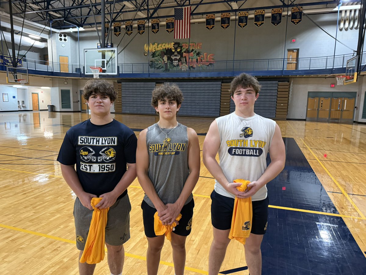 South Lyon Football tweet media