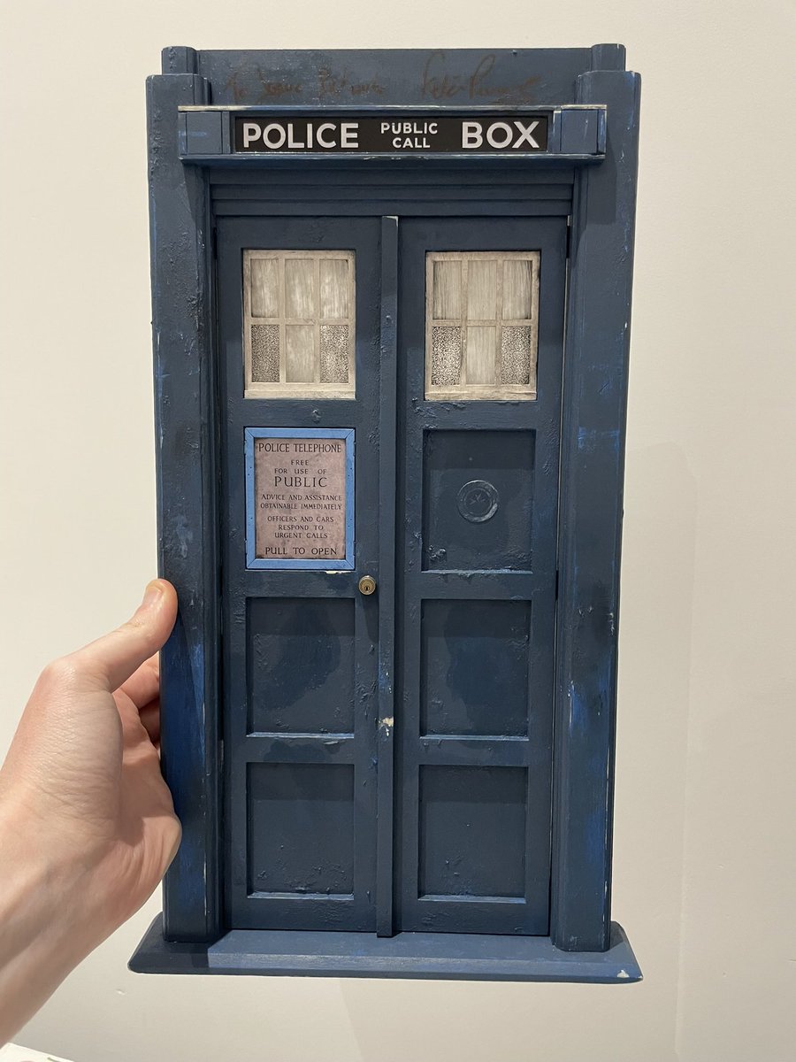 JBLasermodels / Who’s it to? tweet media