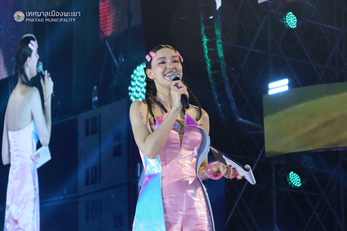 JackiesMangoes's tweet image. รูปแจ็คกี้ในงาน #BubbleWavePhayao จากเพจ เทศบาลเมืองพะเยา

🔗facebook.com/share/1CjtpLKn…
🔗facebook.com/share/14d4V8oQ…
🔗facebook.com/share/1BXqTkpi…

#BubbleWave2026 #PhayaoFestivals
#แจ็คกี้ชาเคอลีน #Jackie_Jacqueline