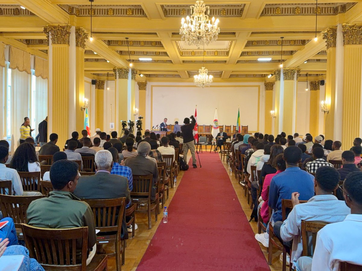 CanadaEthiopia's tweet photo. An energetic exchange at Addis Ababa University marking 60 years of 🇨🇦-🇪🇹 relations.
Students, scholars, and diplomats discussed middle‑power diplomacy and how to navigate a changing global order.
Thank you to our speakers, partners, and engaged AAU students! @MFAEthiopia https://t.co/bXrPb4s454