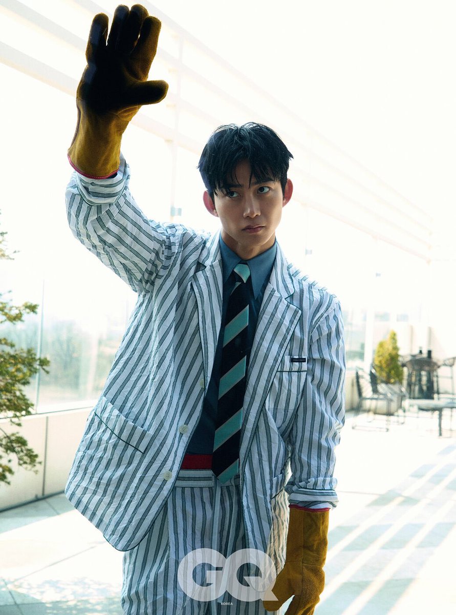 only_oktaec's tweet image. OK TAECYEON EXCUSE YOU THE MODEL THAT YOU ARE APZJSOSKKS WE ALL KNEW HE BE GOOD AT IT CUZ HE AUDITIONED FOR IT

#2PM #TAECYEON