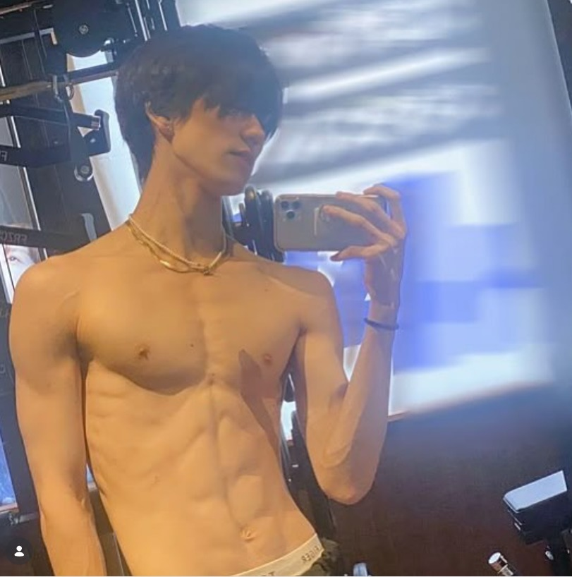 Dunque anche quel figo di Kohei Higuchi in #BlueLock... abbiate pietà di me!!!