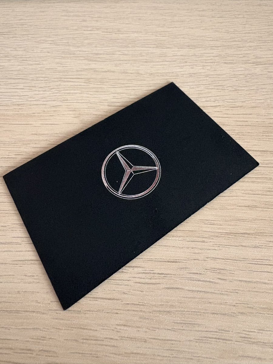 princeznazbrna's tweet image. Princezna byla prý moc hodná a poctivě nastavovala a kouřila. Zbývá poslední úkol. Áčko za Áčko 🍑
#a35 #amg #omg 
Je to vizitka, jestli to nejde poznat.