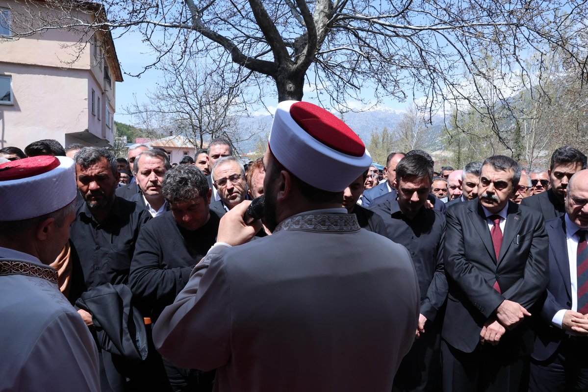 Eğitim-Bir-Sen tweet media