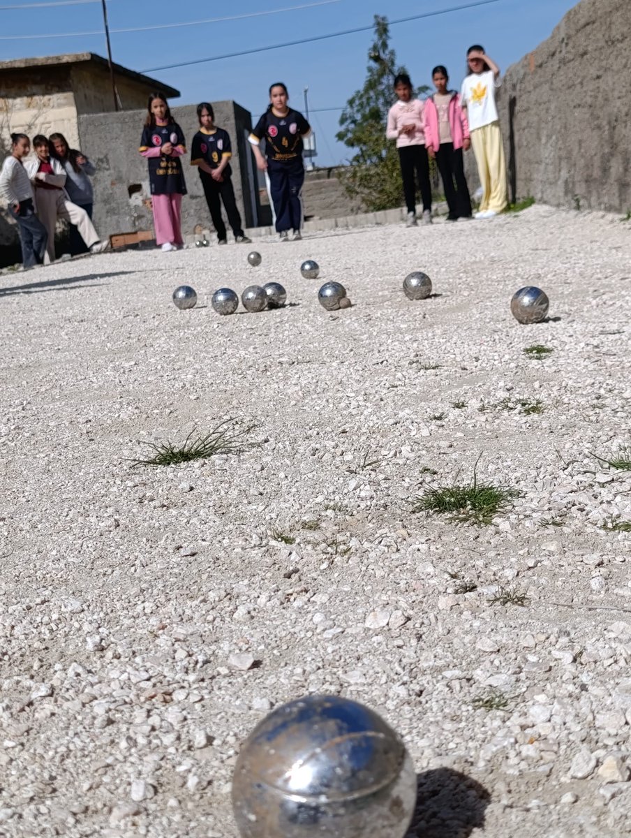 Okul sporları Bocce Küçük Erkekler kategorisinde ilçe 3.sü ve Bocce Küçük Kızlar kategorisinde İlçe 1.si olan öğrencilerimizi  ve onları çalıştıran öğretmenlerimizi tebrik eder başarılarının devamını dileriz.<a href="/GSB_Mardin/">Mardin Gençlik ve Spor İl Müdürlüğü</a> <a href="/menesipek/">Muhammed Enes İpek</a> <a href="/Selmangez/">Selman gezici</a> <a href="/a_rahman1970/">Abdurrahman ÇİÇEK</a>