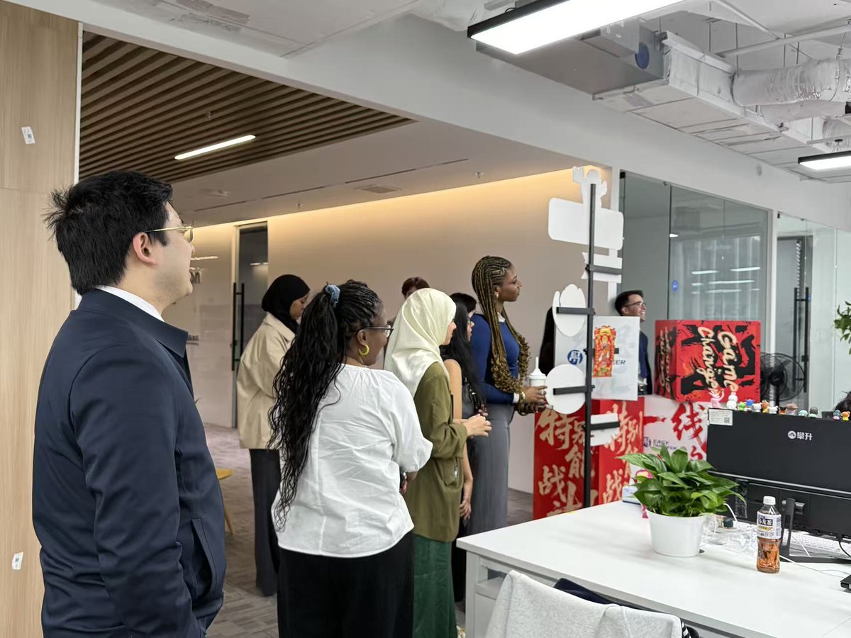 EasyTransfer tweet media