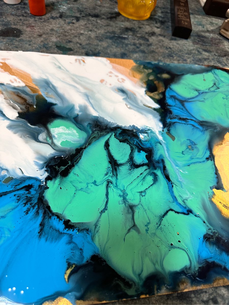 Bronz Abinize İtaat Ediceksiniz tweet media