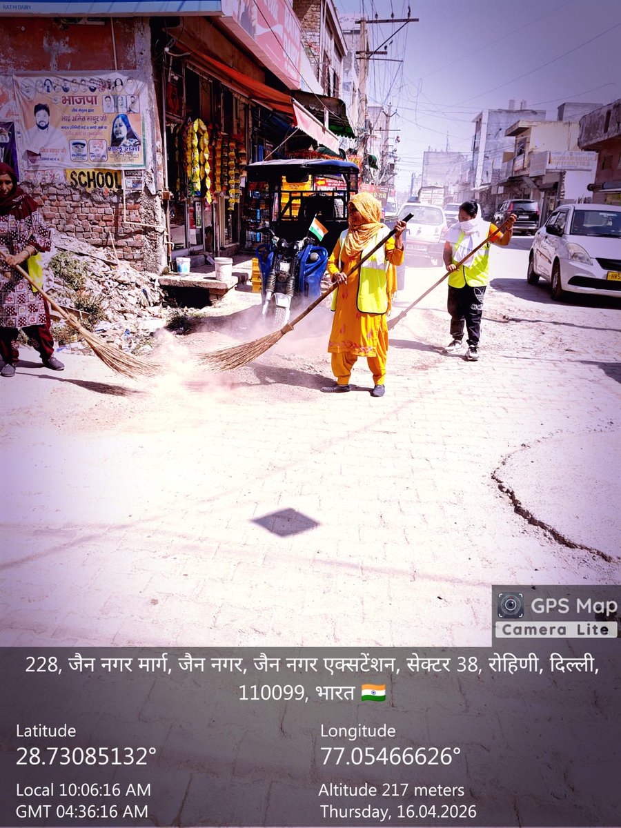 DmcNarela's tweet image. MCD Narela Zone cleaning drive in action. Keeping our zone clean for a better Delhi.
#MCDDelhi #CleanDelhi #SwachhDelhi
@LtGovDelhi @CMODelhi
@RajaiqbalSingh3
@dip_delhi @SecyDIP @MCD_Delhi
@SBM_MCD