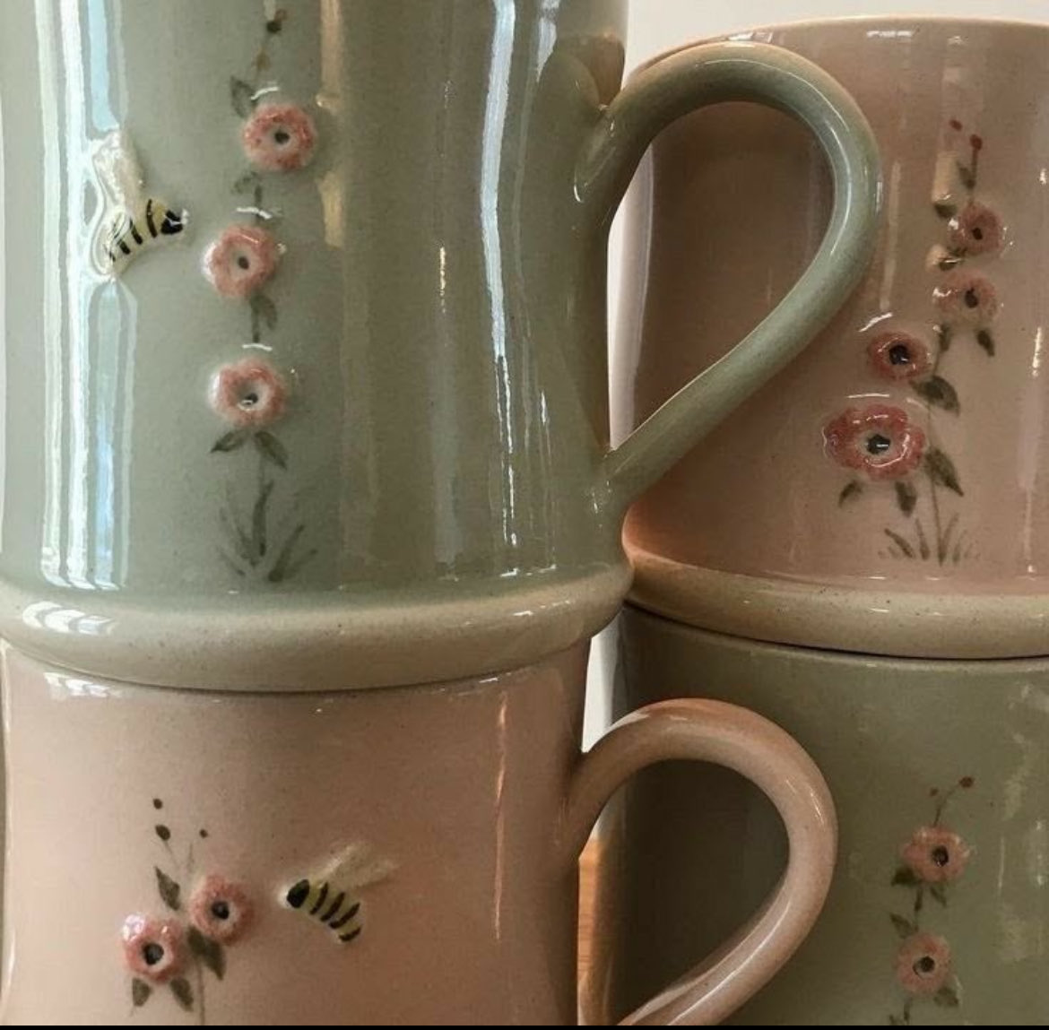 ohnosheknows's tweet photo. florals and prints https://t.co/zqP3rUGp3A