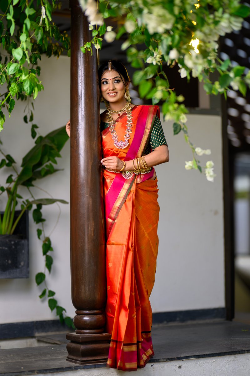 NikonIndia's tweet image. A tale of fire and ice, worn(and captured) effortlessly.
Captured by #NikonCreator Neeta Shankar
Shot on  #NIKONZ9 with NIKKOR Z 85mm f/1.2 S
For information on products, offers and more, visit nikon.co.in
#Nikon #NikonIndia #NIKKOR #NikonPhotography