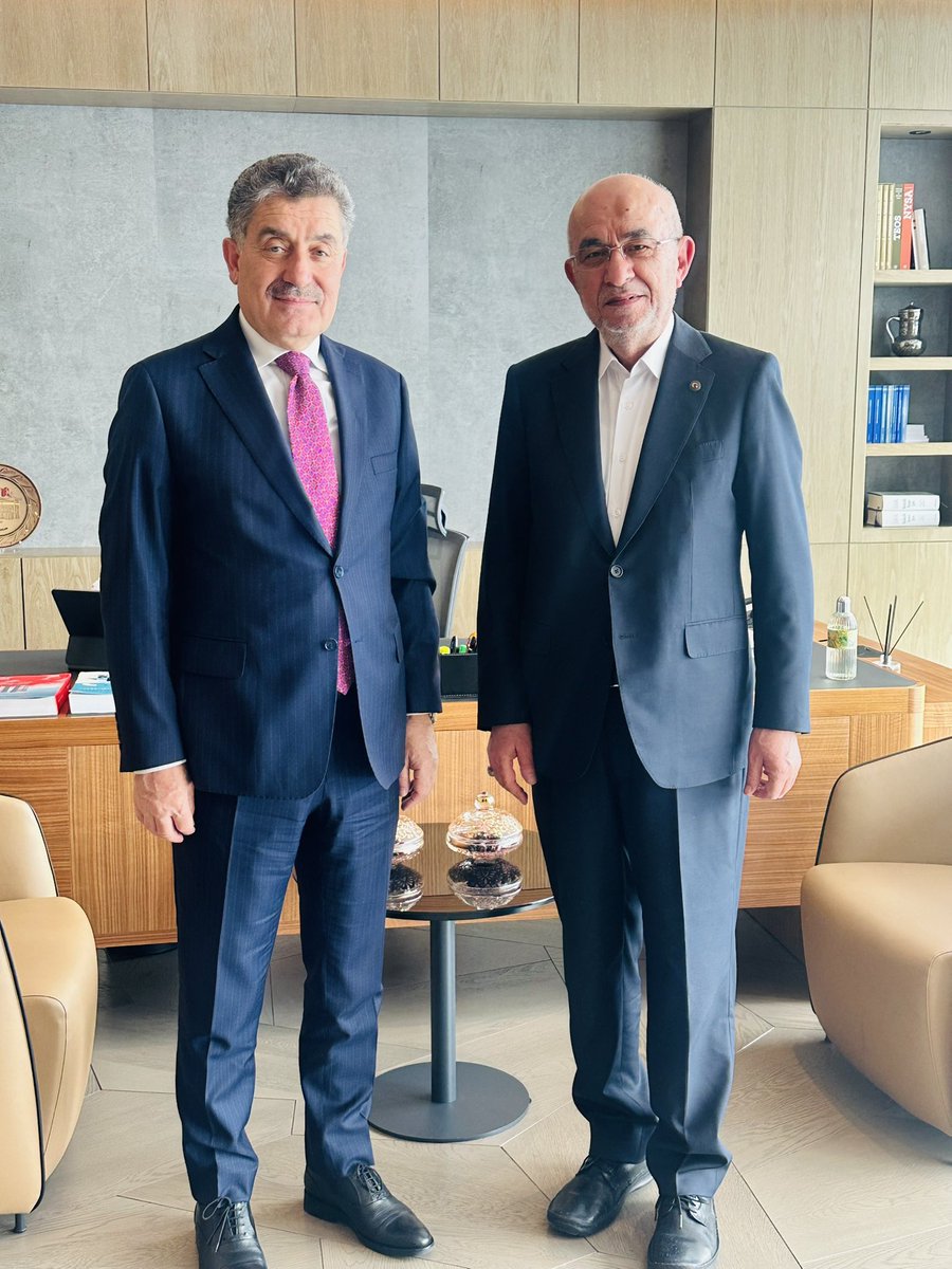 Duran78H's tweet photo. Muhterem Kardeşim Eskimeyen Dost Gönül insanı Maliye Bakan Yar Zıraat Bankası Yönetim kurulu Başkanı Sn Bakanım Abdullah Erdem Cantimur Beyi Makamında ziyaretim. Rabbim ömrüne bereketler İşlerine kolaylıklar versin. Sevmek ve Sevilmek https://t.co/DgISZbly5m