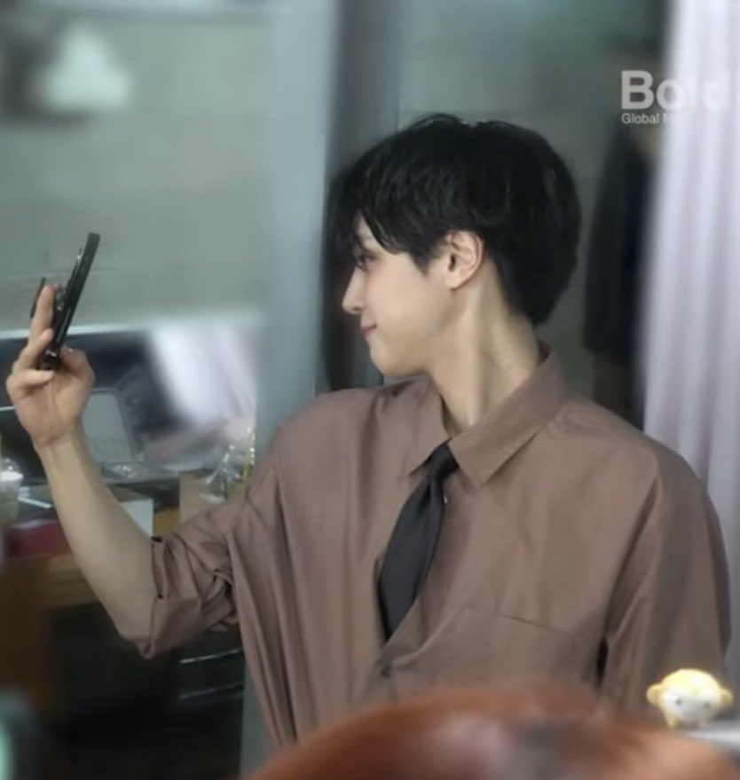 령 tweet media