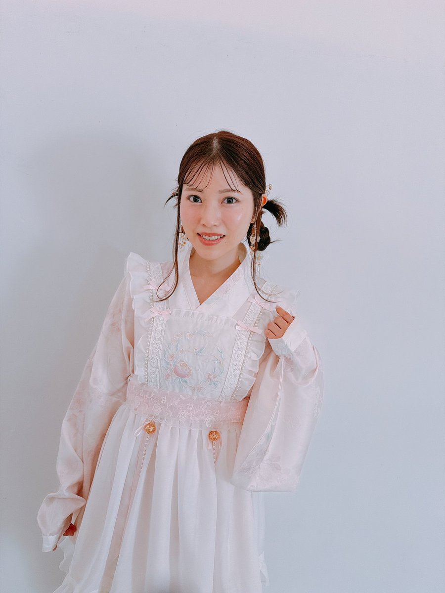 ビジュアル発表したよ🎋🌙
七夕祭り楽しみすぎるよ〜☺️夏織