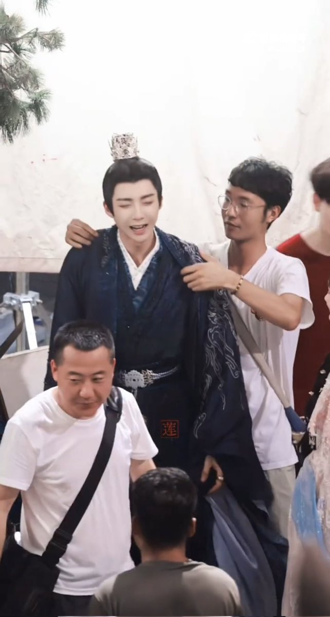 (*σ´∀`)σ tweet media