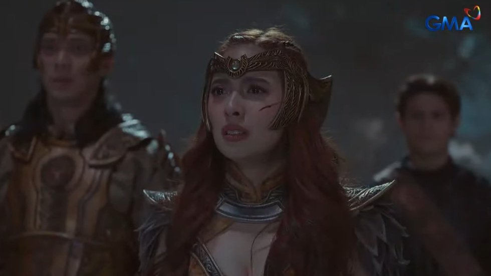 armeaxdaron's tweet image. I thought i can see Armea like this💔, She was born to be a Queen she would always say that her existence is only for the throne &amp;amp; Sapiro but now it's gone. The only thing that nobody can't take away from her, This is Armea's home &amp;amp; life

ACRIMEYA HARA ARMEA
#SanggrePaalamSapiro