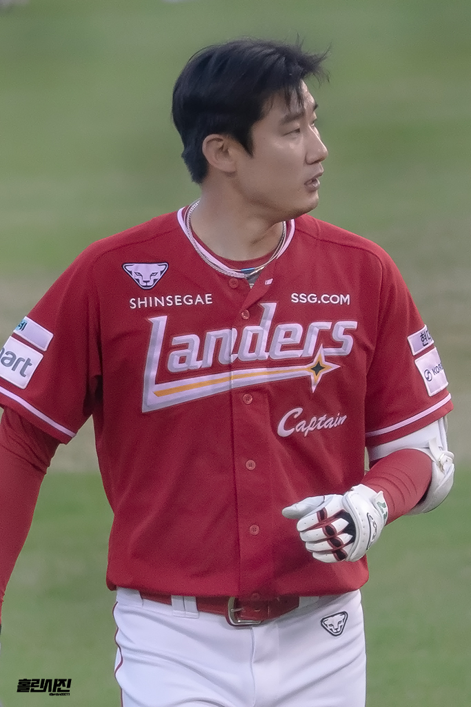 2026.04.11 vs 엘지(잠실)

오태곤