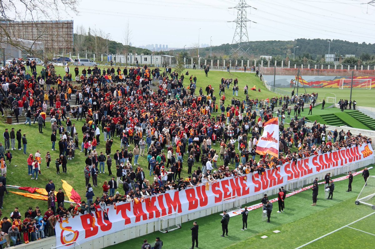 ultrAslan tweet media