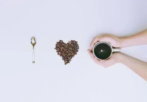 DTNEtiquette's tweet image. Love to start my day with the aroma of coffee followed by the first sip...cheers! ~ #DTN #coffeelover #coffeecheers