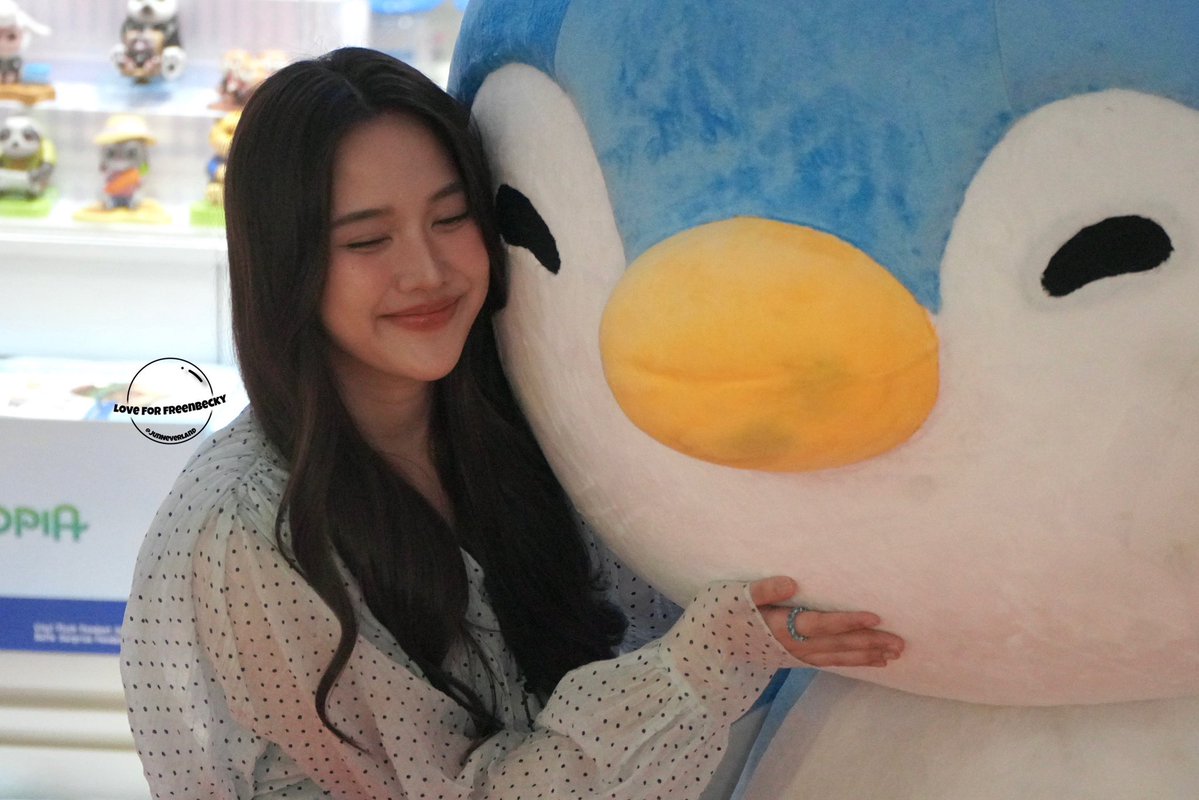 BumbleBee ◡̈🌷 tweet media